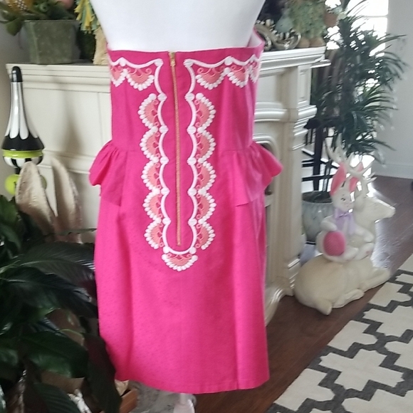 Lilly Pulitzer Strapless Pink Dress with Lace Detail - Picture 5 of 8
